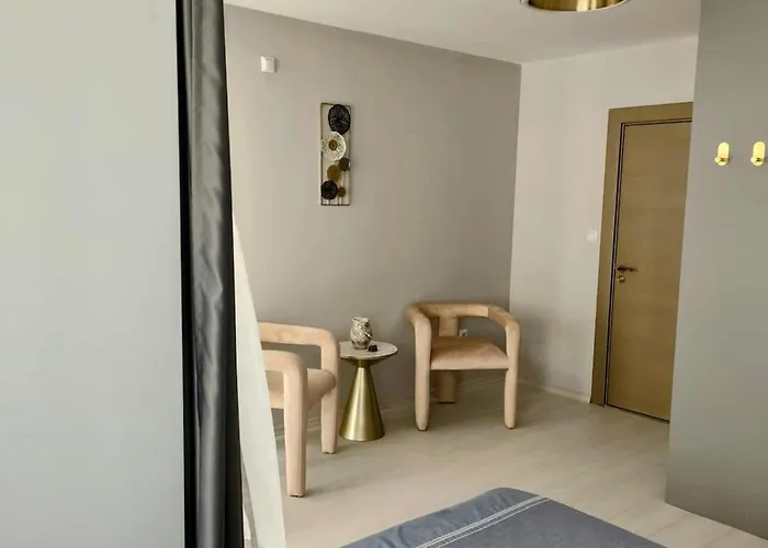 J'adore Secret Garden, Deluxe Apartment Slantschew brjag