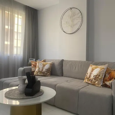 J'adore Secret Garden, Deluxe Сонячний Берег